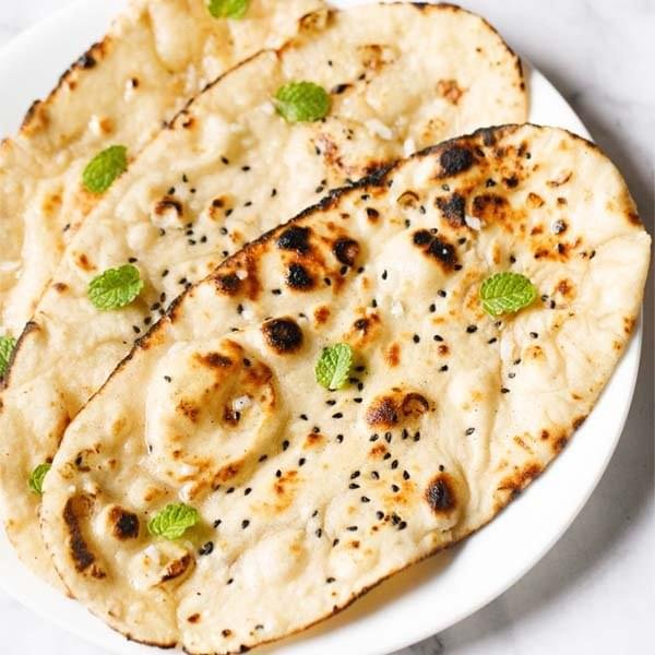 Cheese garlic chilli naan